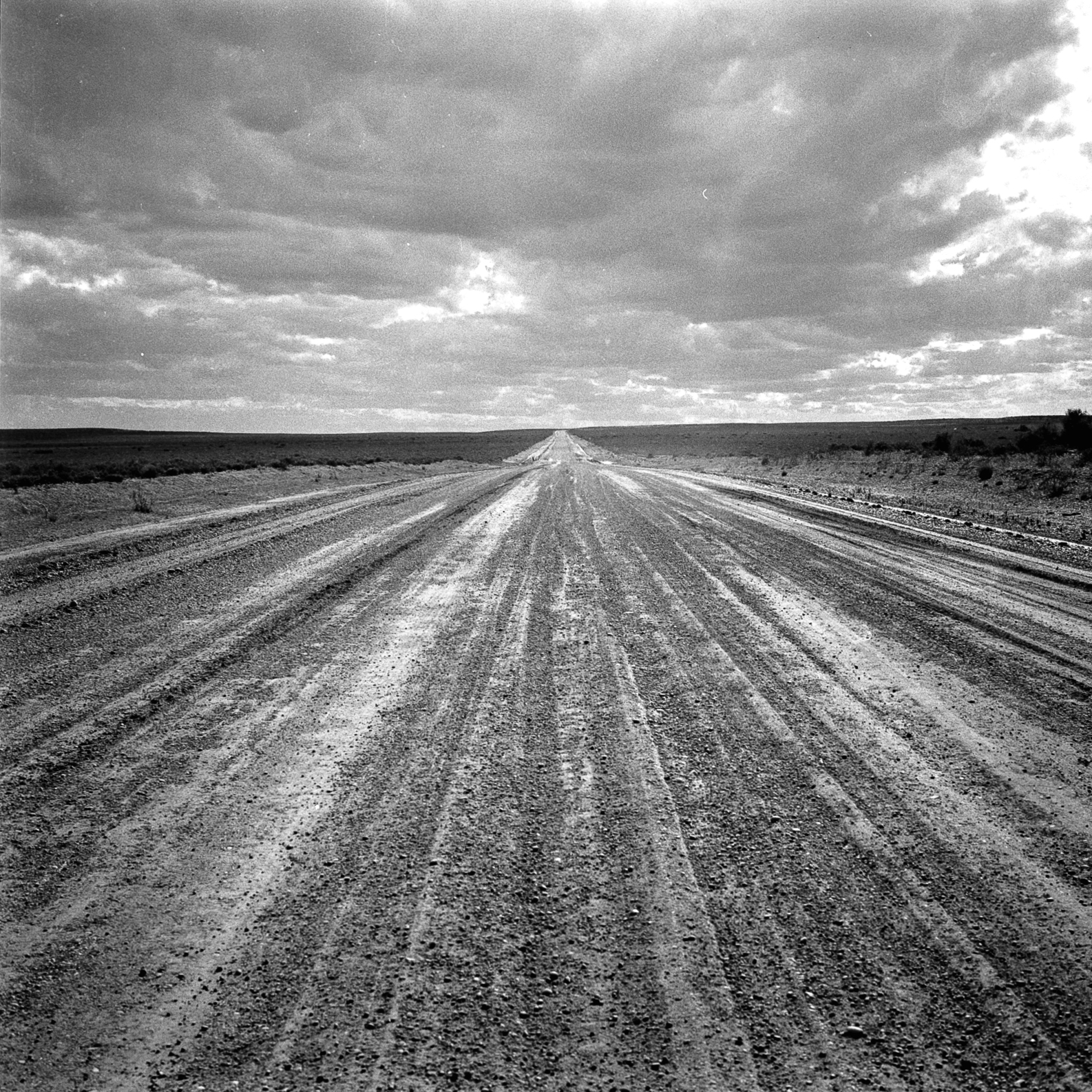 Foto locandina_Lapo Pecchioli, Deserto, Argentina, 2018, 80mm, analogico medio formato