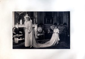  Mimì Pecci Blunt- in abito da sposa 1919
